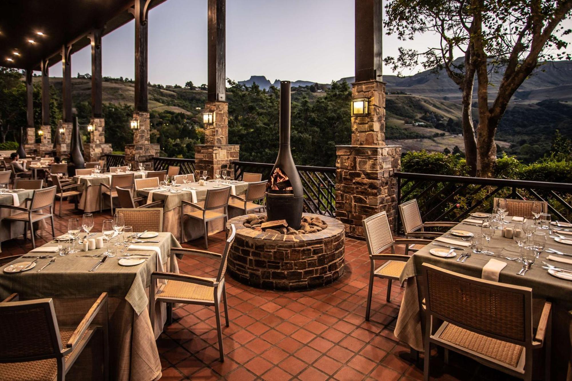 Drakensberg Sun Resort Cathkin Park Eksteriør bilde